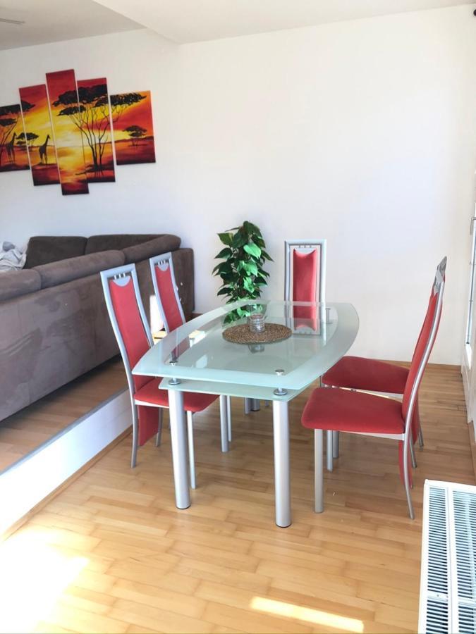 Apartamento Bright With A Free Parking Garage @ Wienerberg Viena